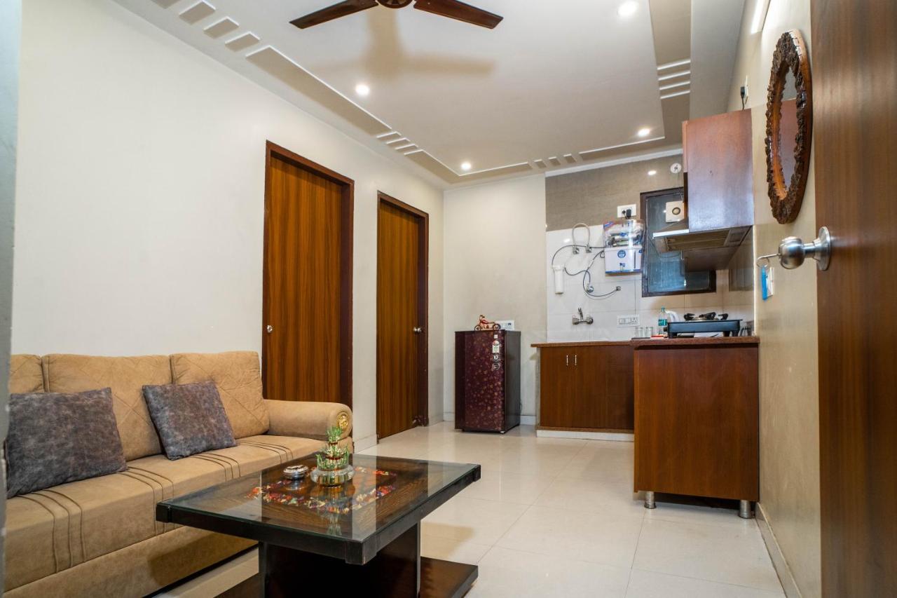 The Lodgers 2 Bhk Serviced Apartment Infront Of Artemis Hospital Gurgaon Exterior foto