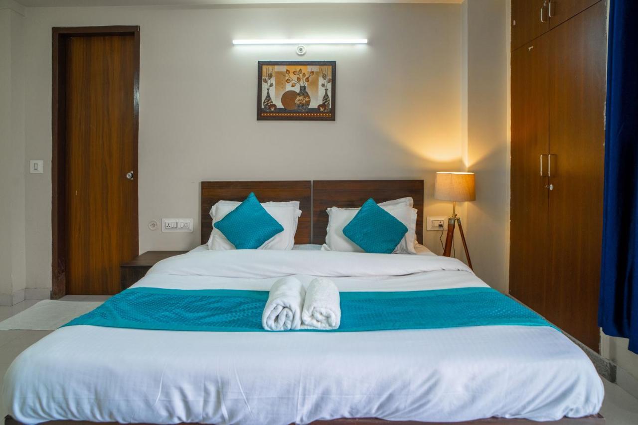 The Lodgers 2 Bhk Serviced Apartment Infront Of Artemis Hospital Gurgaon Exterior foto
